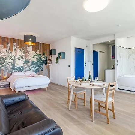 Apartment Aurora Lov'room Proche De Saint Charles Marseilles