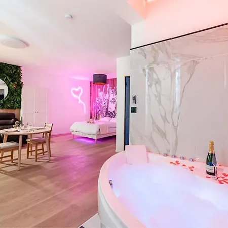 Aurora Lov'room Proche De Saint Charles