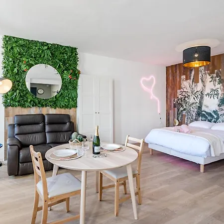 Aurora Lov'room Proche De Saint Charles * Marseille